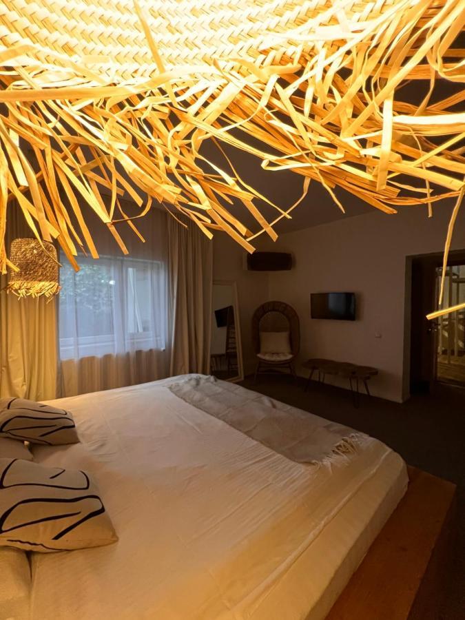 Shard Boutique Hotel-Adult Only Brasov Ngoại thất bức ảnh