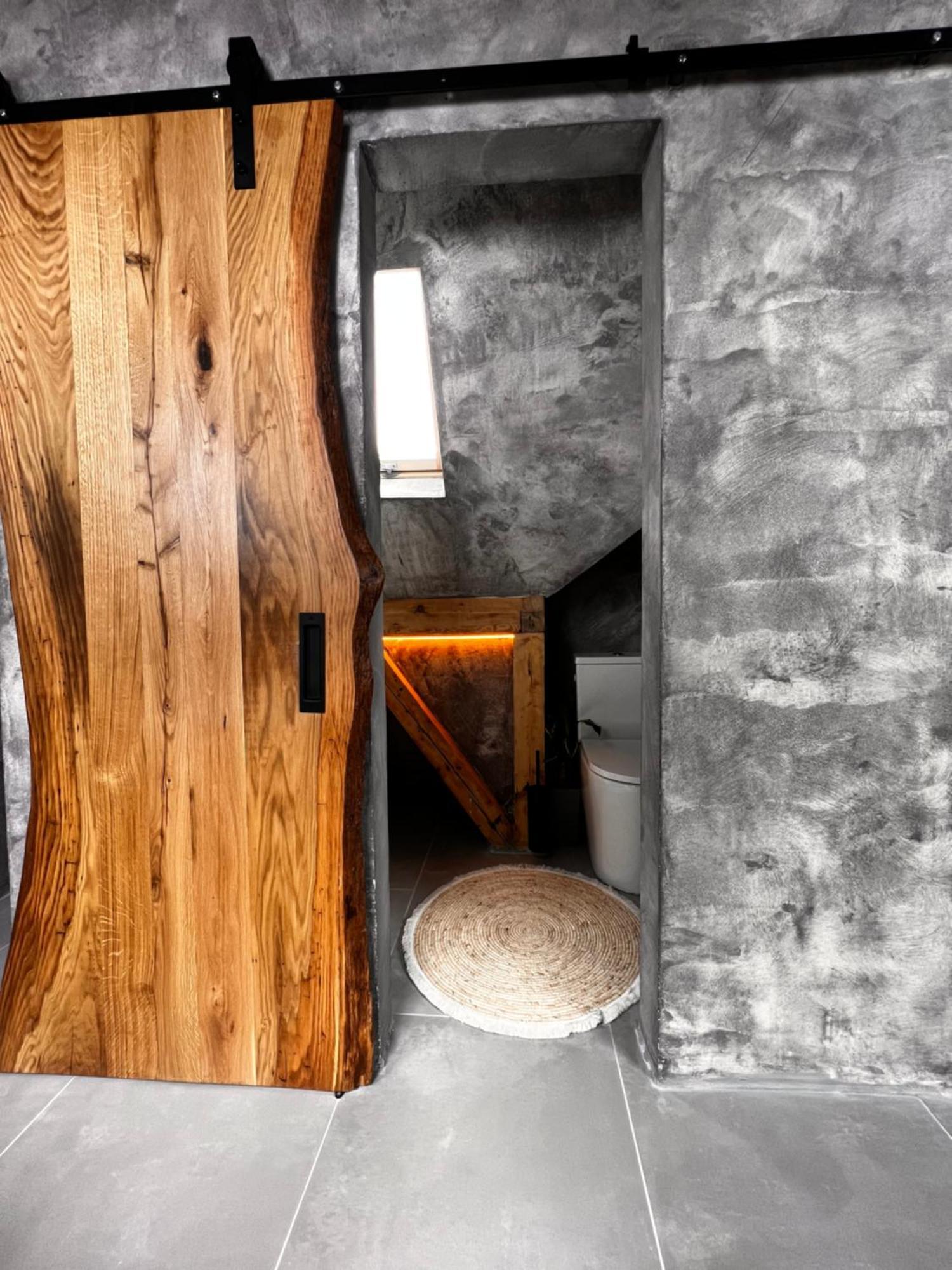 Shard Boutique Hotel-Adult Only Brasov Ngoại thất bức ảnh
