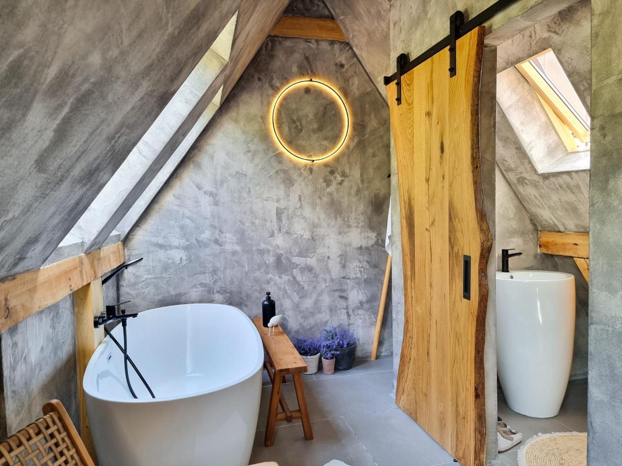 Shard Boutique Hotel-Adult Only Brasov Ngoại thất bức ảnh