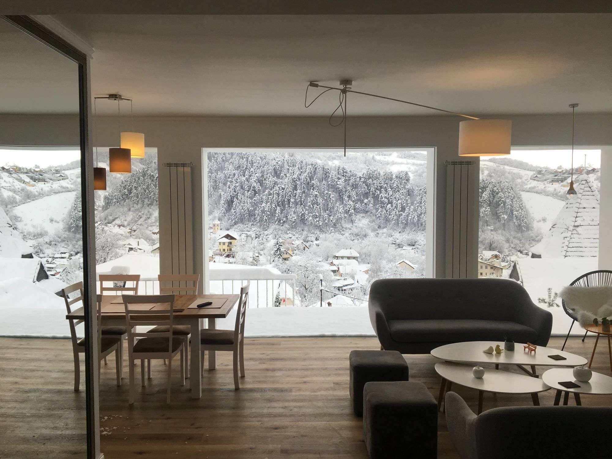 Shard Boutique Hotel-Adult Only Brasov Ngoại thất bức ảnh