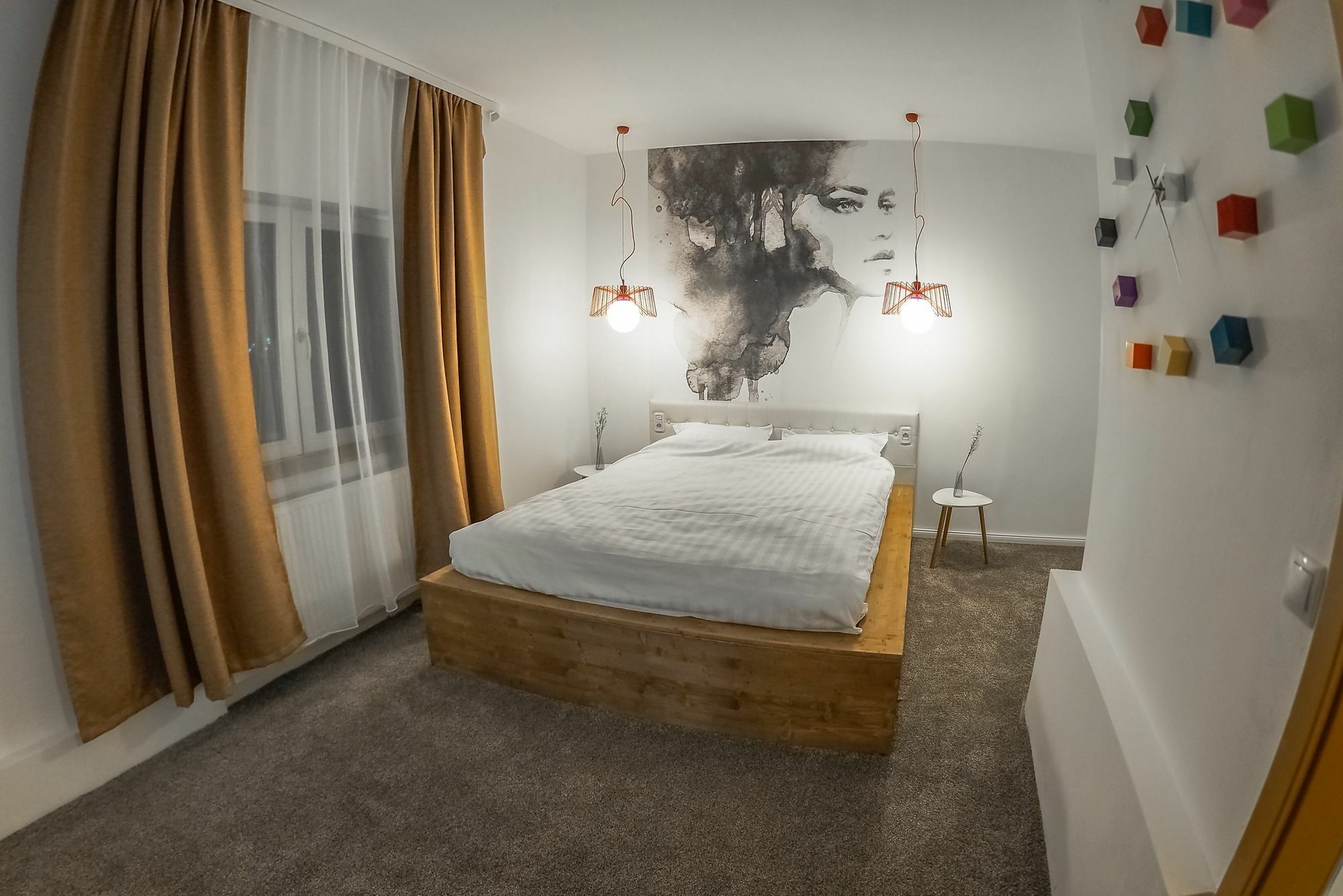 Shard Boutique Hotel-Adult Only Brasov Ngoại thất bức ảnh
